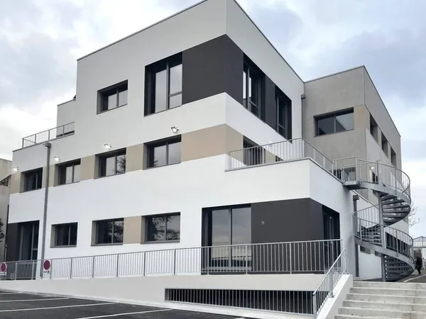 Bureaux 297 m²