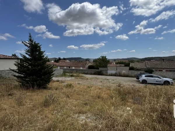 Terrain 523 m²