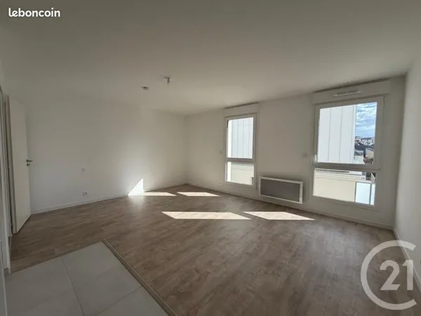 Studio 1 pièce 30 m²