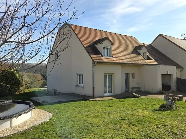 Maison familiale -135 m² - 4 Chambres - SAULON-LA-RUE