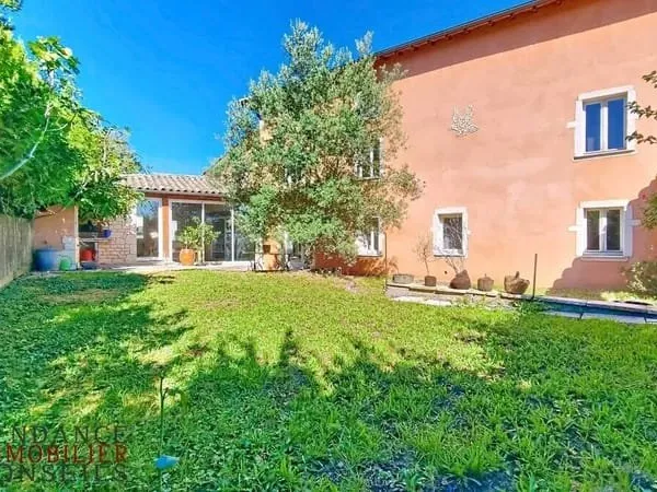 Maison 7 pièces 170 m²
