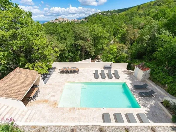Villa de charme avec vue Mimet 8 pièces 210 m2 - 950 000
