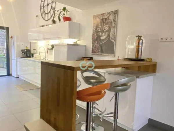 Maison 6 pièces 208 m²