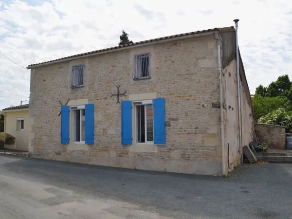 Charmante maison en pierre, quartier calme