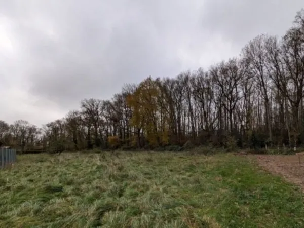 Terrain 1425 m²