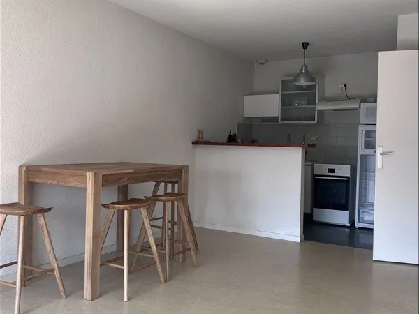 Appartement - 1er étage - 41,25 m2 - 2 pièces - Meublé