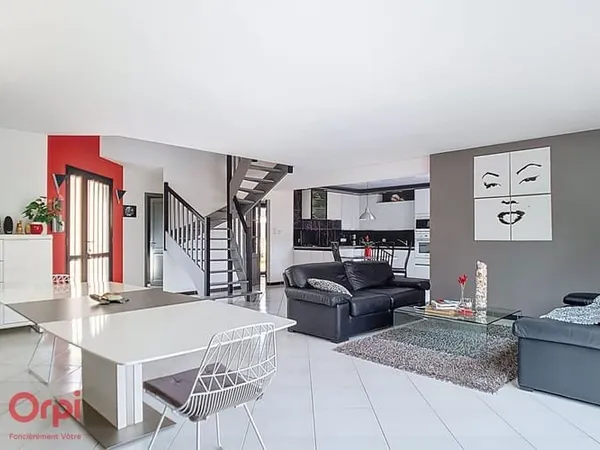Maison 5 pièces 140 m²