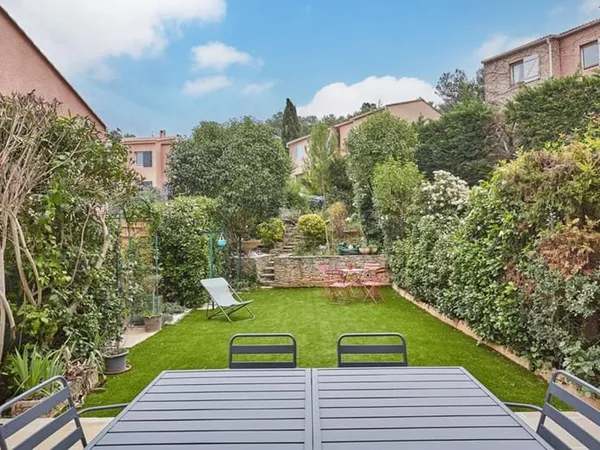 Maison T4 de 118 m2 avec jardin et garage