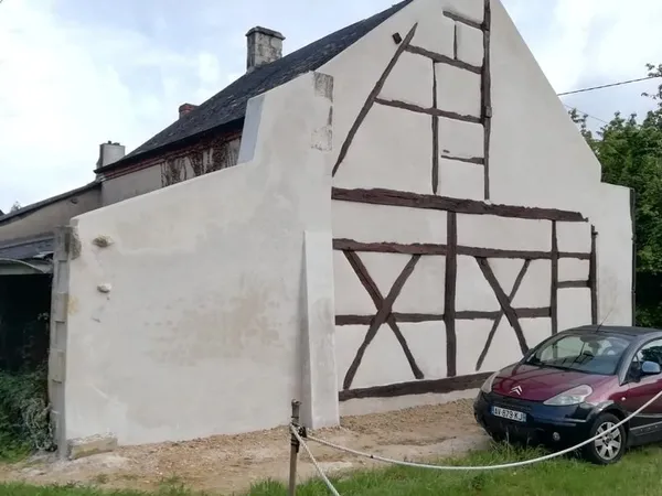 Maison a colombages a la campagne