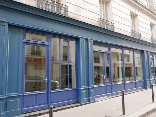 Boutique 2 pièces 131 m²