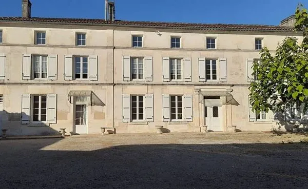 Maison 6 pièces 207 m²