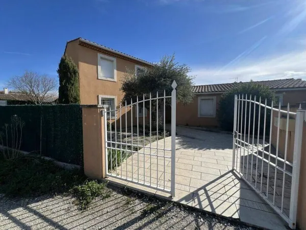Local professionnel 77 m²