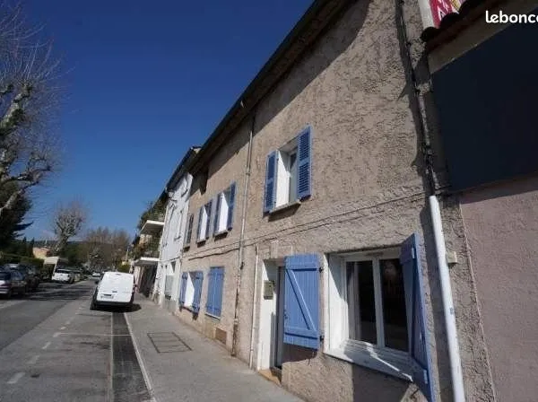 A louer maison de 100 m2 fonctionnelle 2 chambres