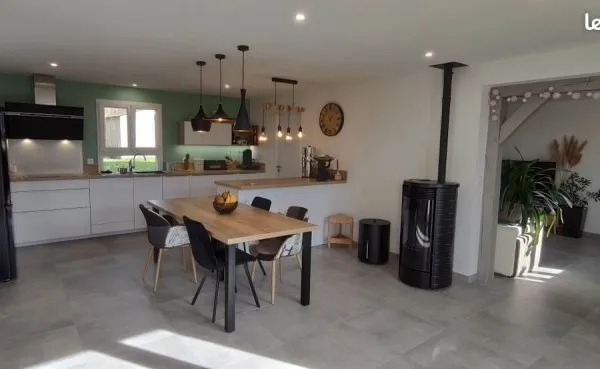Charmante maison, confort, jardin, belle vue et garage