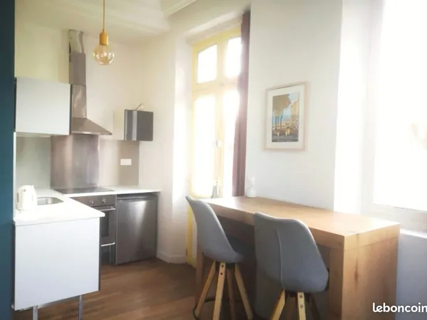 Studio meublé dans Manoir Fontainebleau 39min de Paris