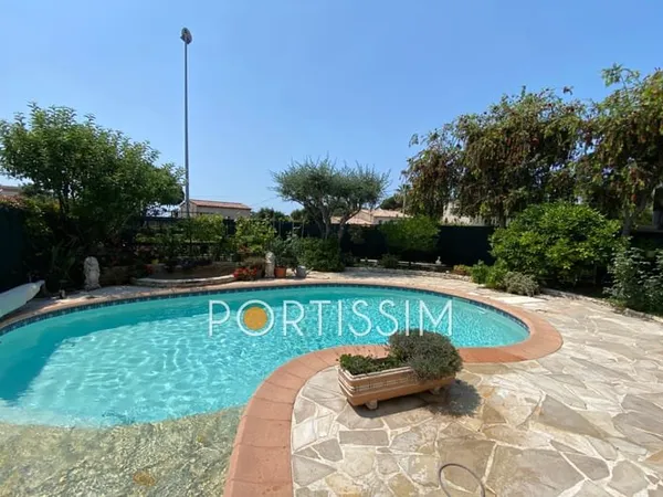 Maison 5 pièces 184 m²