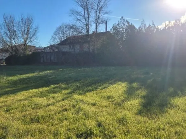 Terrain 644 m²