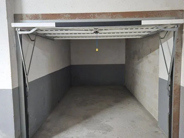 Parking 15 m²