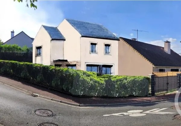 Terrain 245 m²