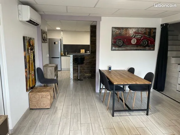 Loue grande chambre meublée climatisée 23m2 dans colocation
