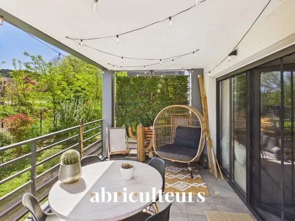 Superbe T3 - 68 m² - AIX PONT DE L'ARC | Terrasse 24 m², Résidence Récente & Calme