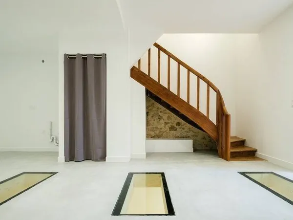 Maison 8 pièces 255 m²