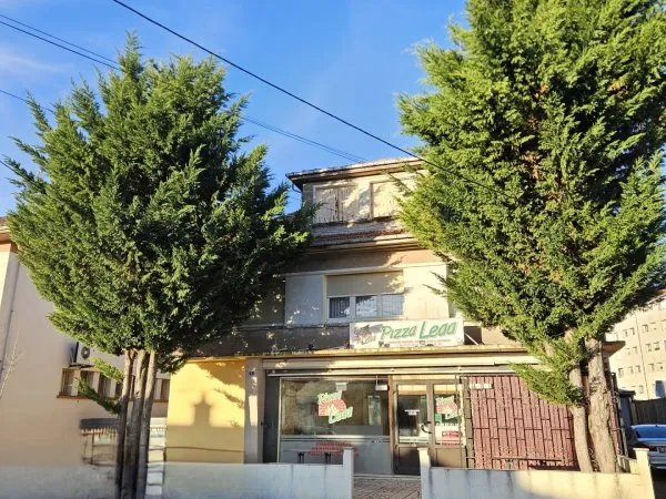 Maison 5 pièces 260 m²