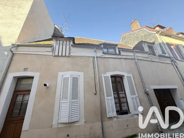 Immeuble 5 pièces 104 m²