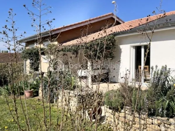 A 10 Minutes de Villefranche-Sur-Saône ! Maison 6 pièces au calme absolu !