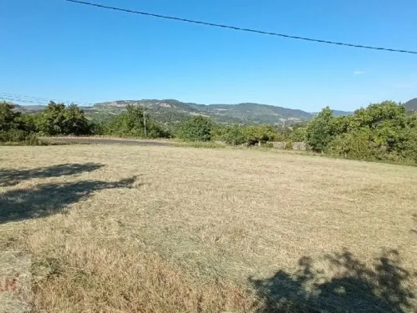 Terrain constructible 3500 m²