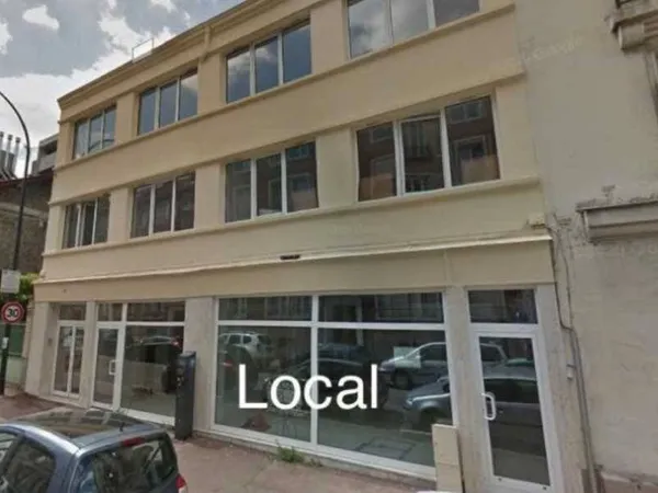 Local commercial 297 m²