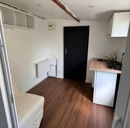 Mini studio