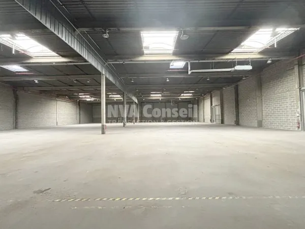 Immeuble industriel 2779 m²
