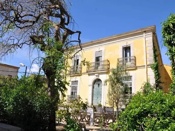 Vigneronne de Luxe, Maison Bourgeoise d'Exception