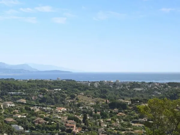 Vallauris Propriete A Renover Belle Vue Mer