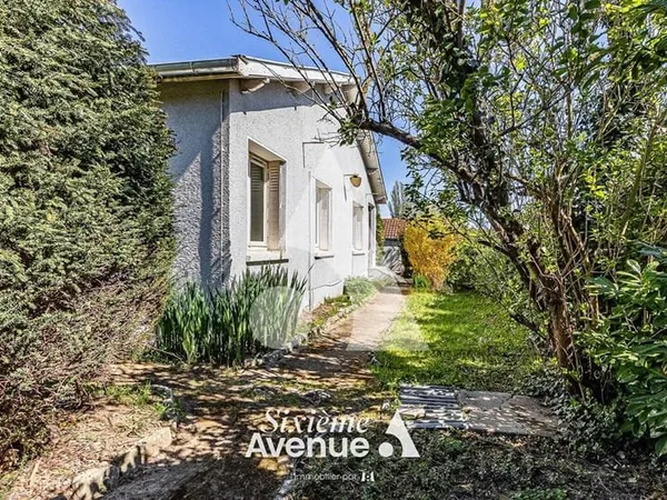 Maison de plain-pied 5 pièces 143 m²