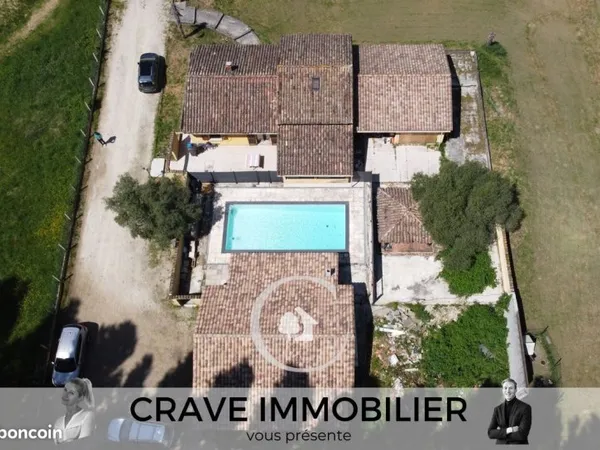 Maison 5 pièces 200 m²