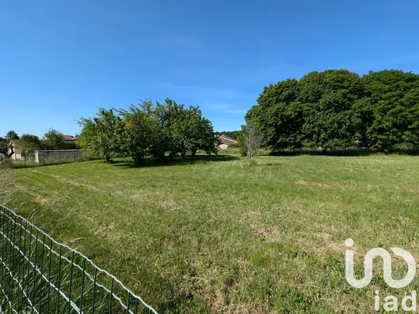 Terrain 1000 m²