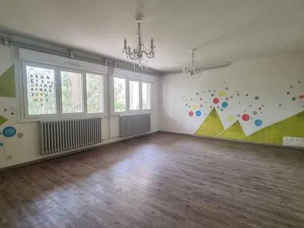 Appartement 1 pièce 56 m²