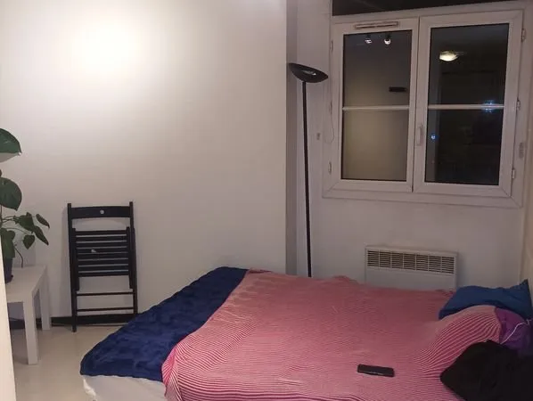 Vends studio meublé