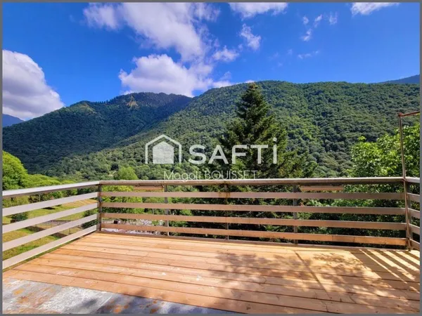 Au coeur de Melles, maison T3 de 60m² dont deux chambres, une terrasse et cave aménageable, un jardi
