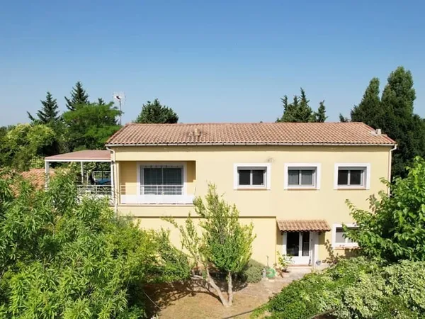 Uzès : Maison avec jardin à 600m du centre historique