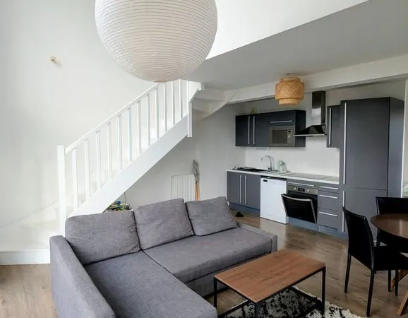 Duplex T2 meublé en bord de Loire - Gare Sud