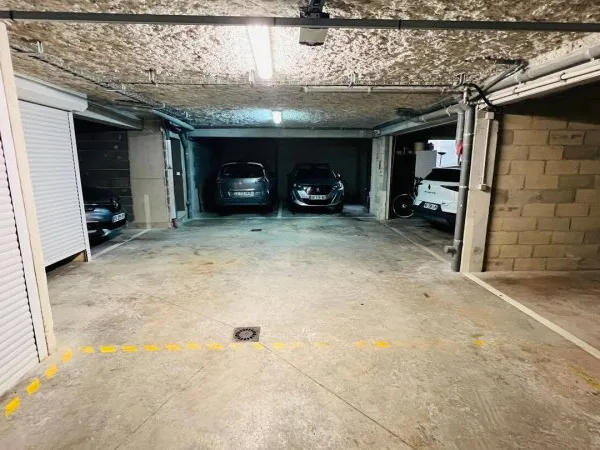 Parking 13 m²