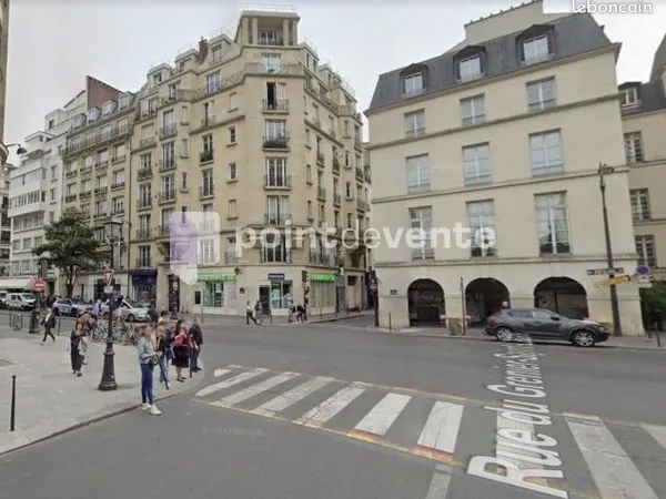 Commerce habillement/textile 234 m²