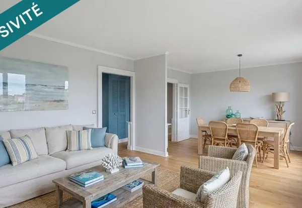 Appartement refait à neuf avec balcon et parking