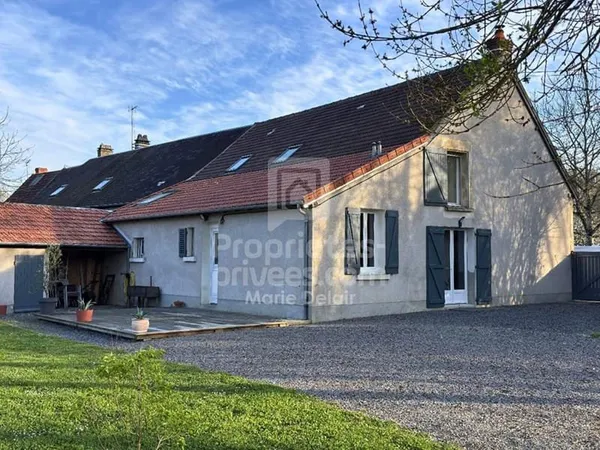 Maison Tronsanges 5 pièce(s) 146 m2