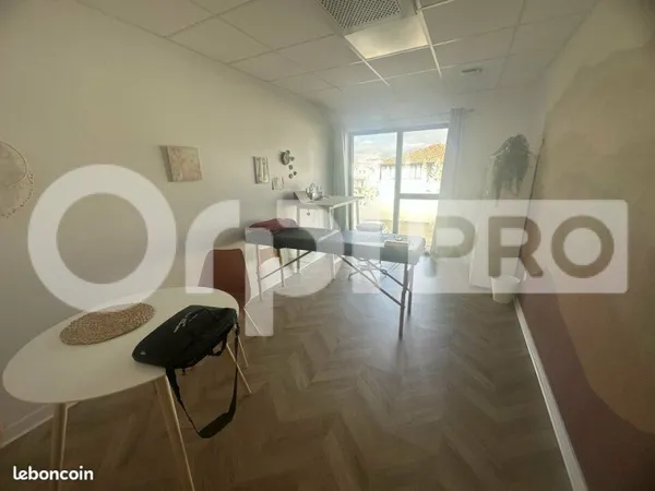 Bureau 25 m²