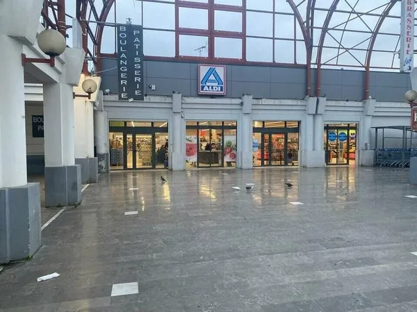Local commercial 100 m²