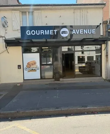 Fonds de commerce, restaurant, fast-food, pizzeria, 210 m² Venissieux centre